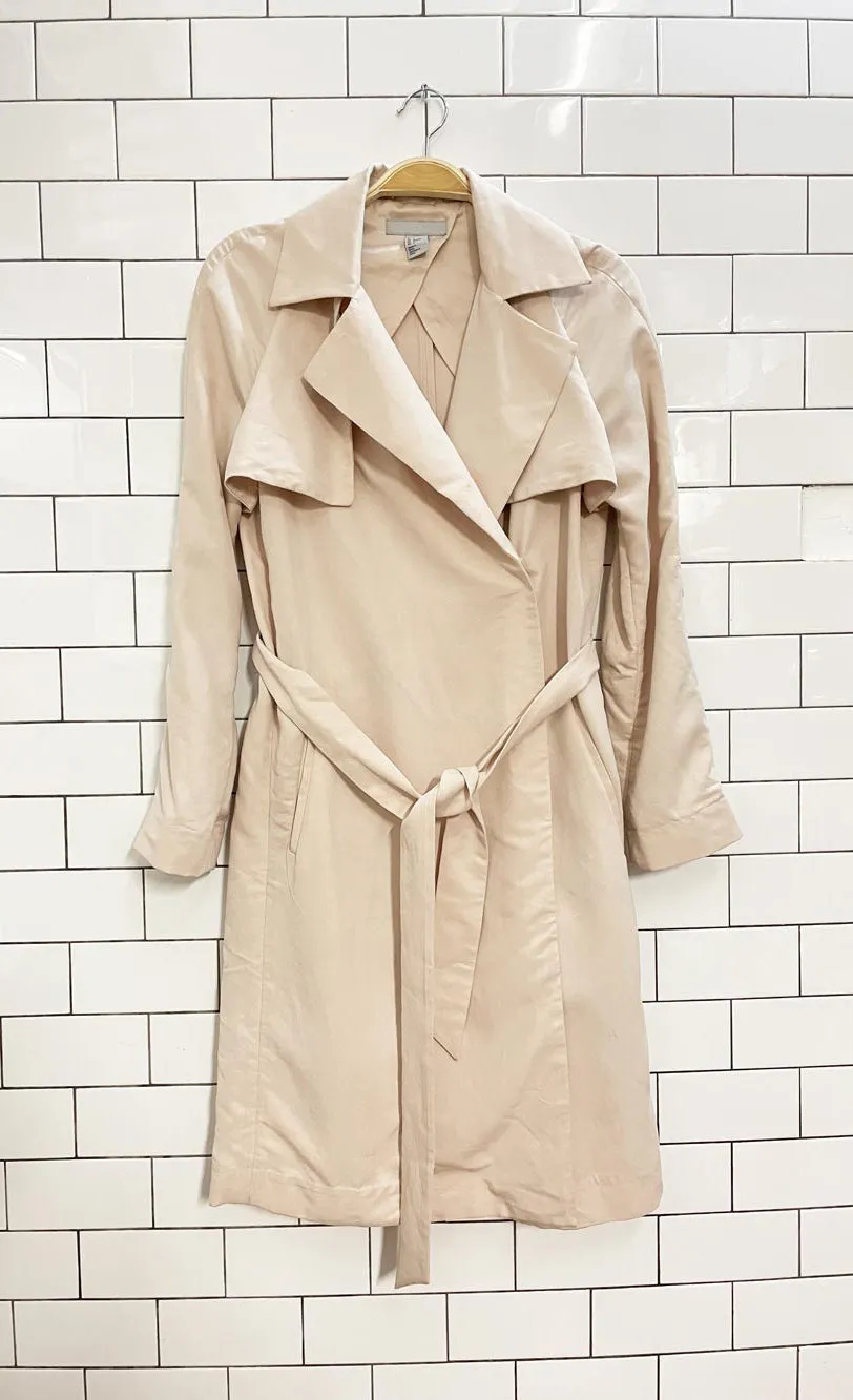 h&m soft touch snap button trench coat sold by Good Market Thrift Store product image thumbnail 3