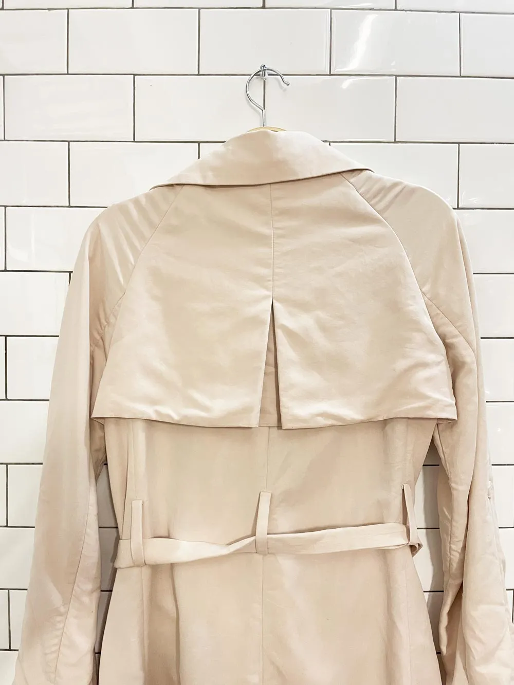 h&m soft touch snap button trench coat sold by Good Market Thrift Store product image thumbnail 2