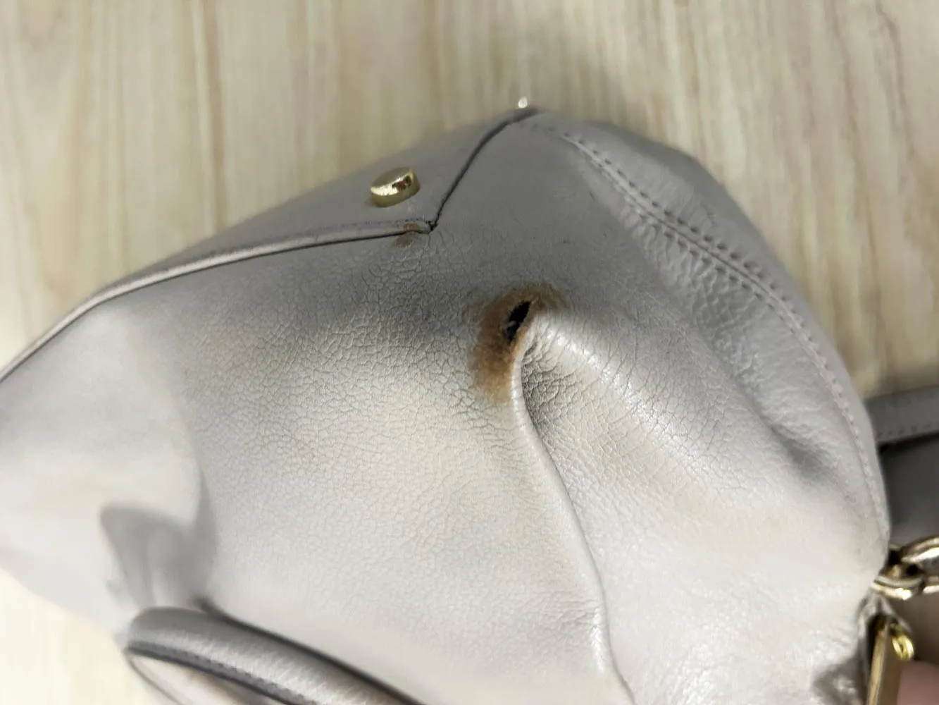 kate spade leather crossbody bag sold by Good Market Thrift Store product image thumbnail 5