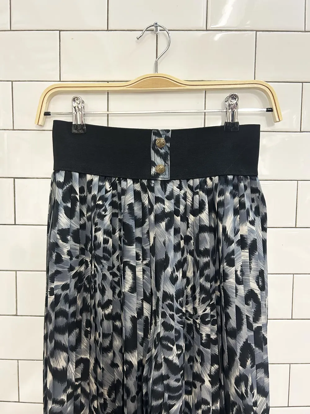 vintage pleated chiffon wide leg pants sold by Good Market Thrift Store