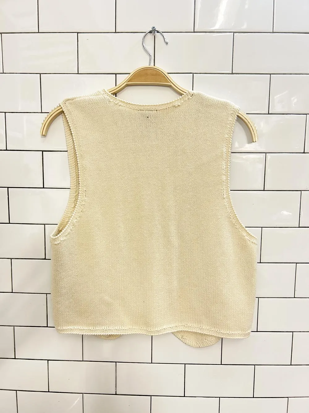 vintage 90s footlocker floral knit vest sold by Good Market Thrift Store product image thumbnail 4