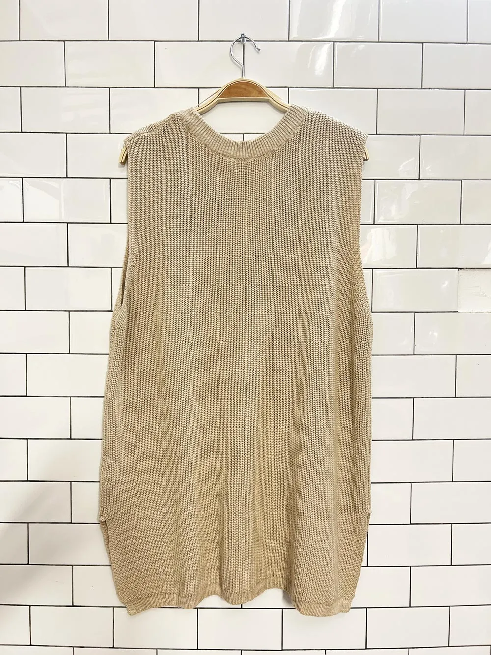 ichi oversized cotton blend knit vest sold by Good Market Thrift Store product image thumbnail 3