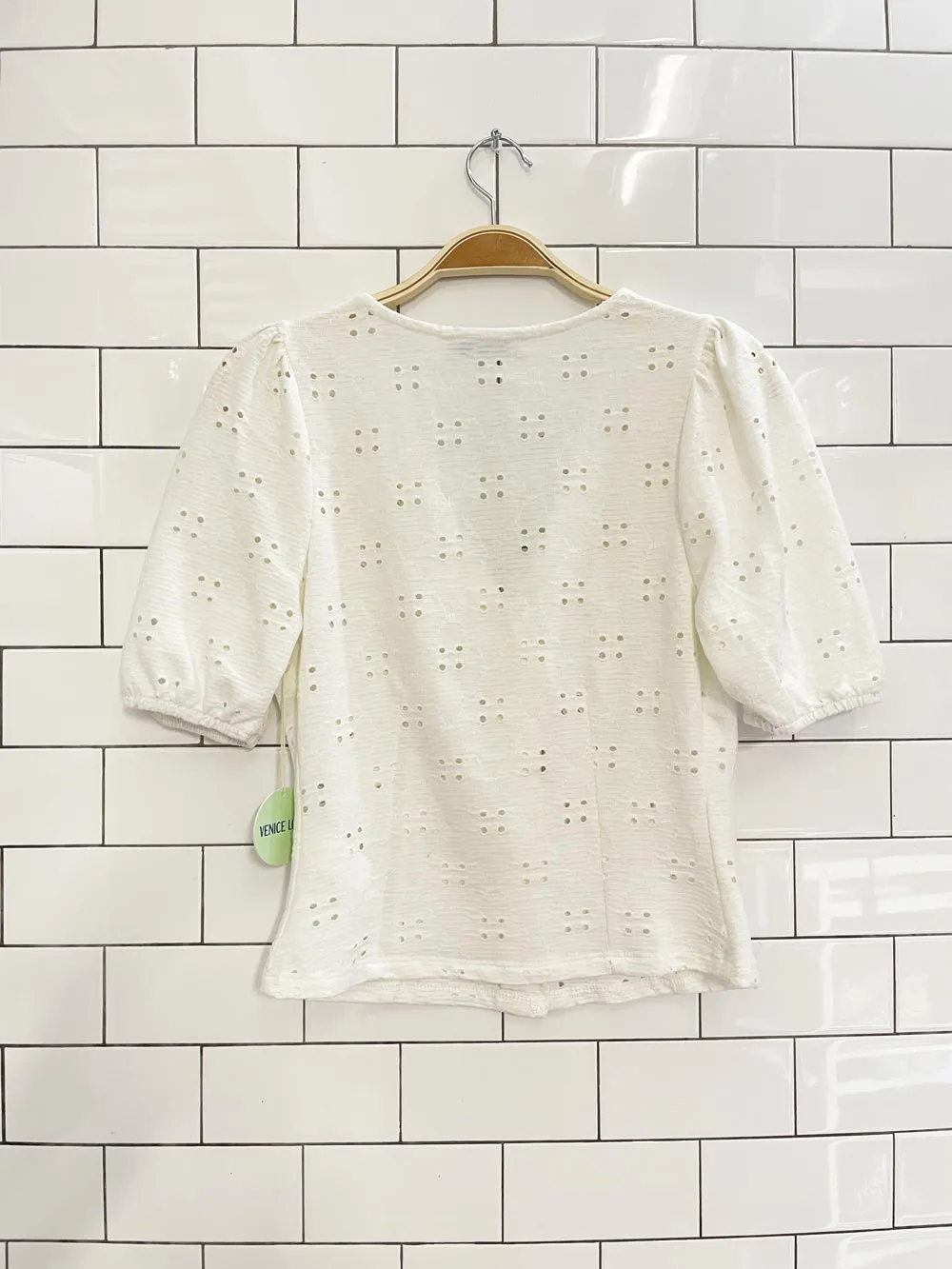 nwt venice love eyelet short sleeve blouse sold by Good Market Thrift Store product image thumbnail 3