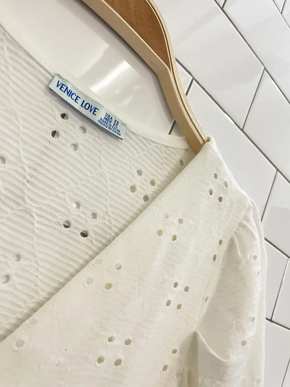 nwt venice love eyelet short sleeve blouse sold by Good Market Thrift Store product image thumbnail 2