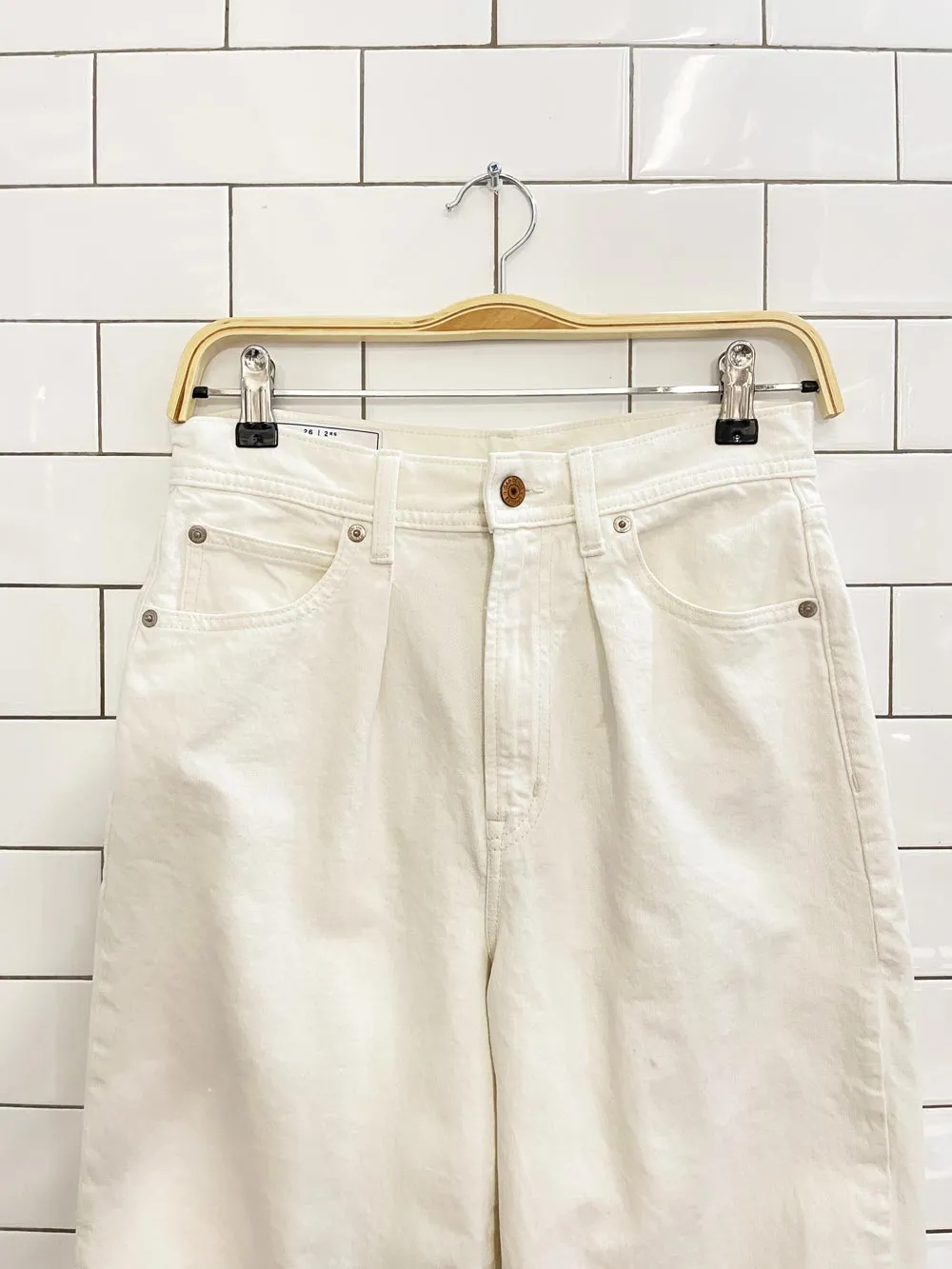 gap trouser high rise wide leg jeans sold by Good Market Thrift Store