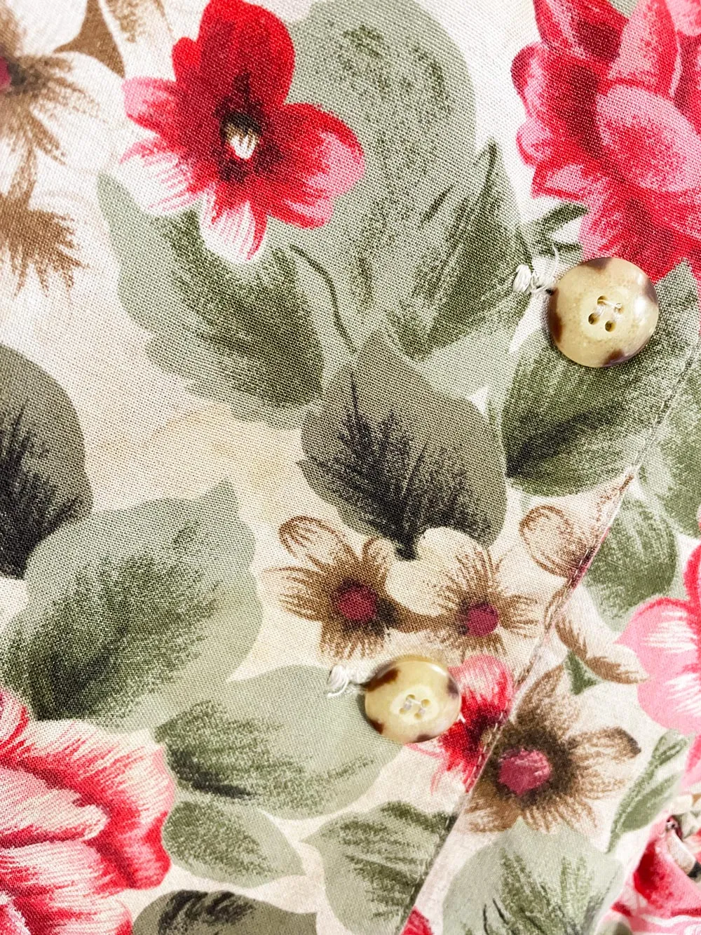 vintage 90s braemar floral linen vest top sold by Good Market Thrift Store product image thumbnail 3