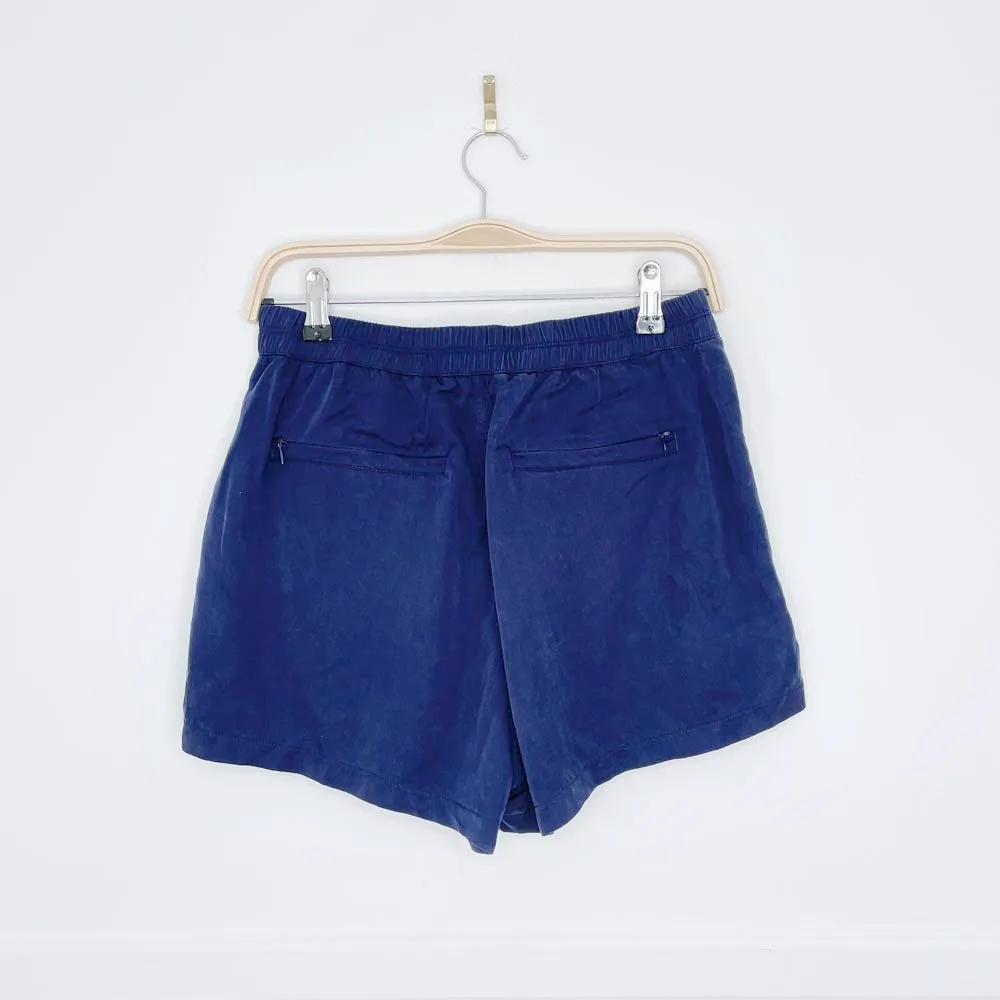lululemon keepsake pleated tencel shorts sold by Good Market Thrift Store product image thumbnail 4