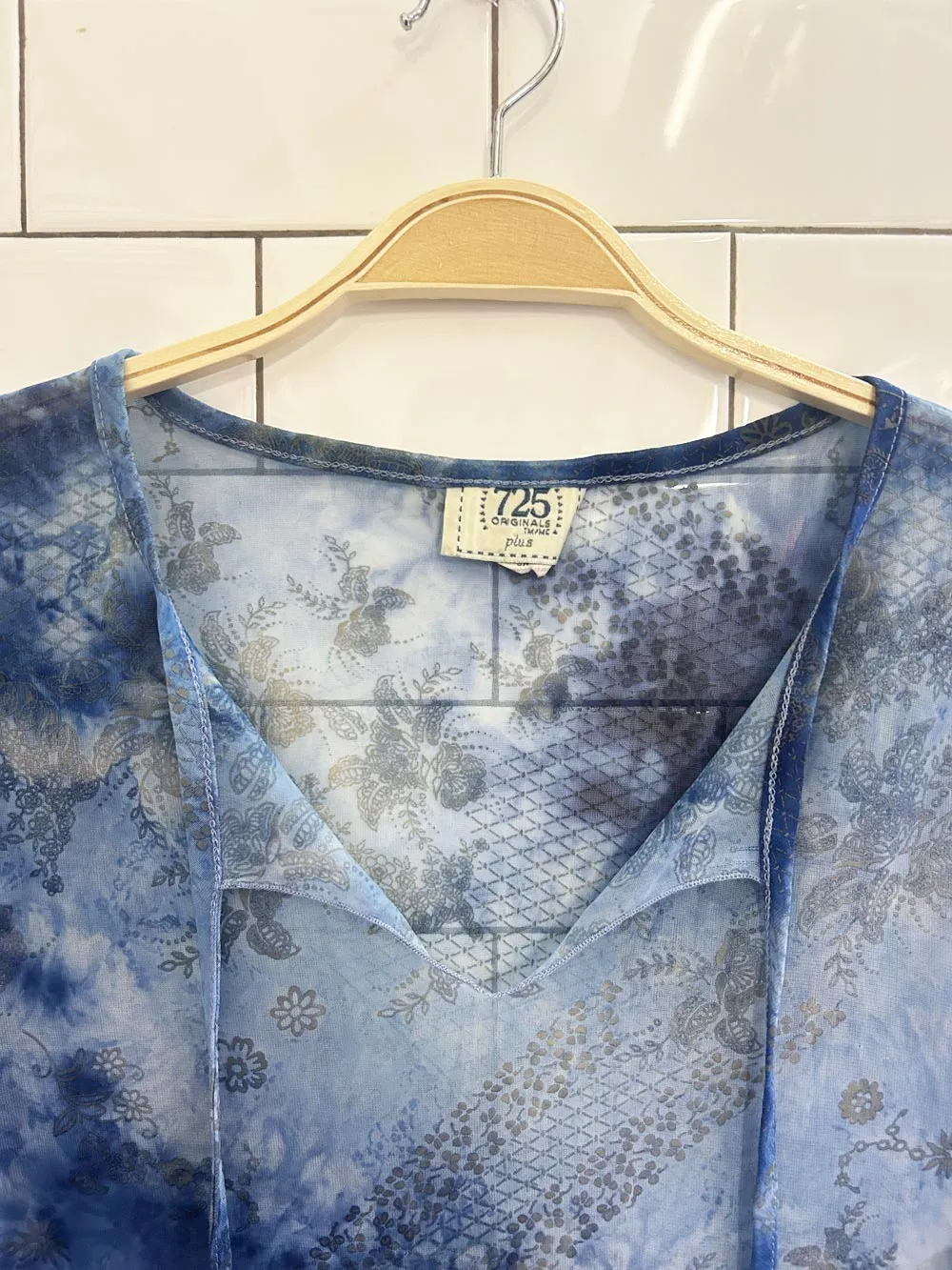 y2k 725 originals tie dye floral mesh blouse sold by Good Market Thrift Store product image thumbnail 2