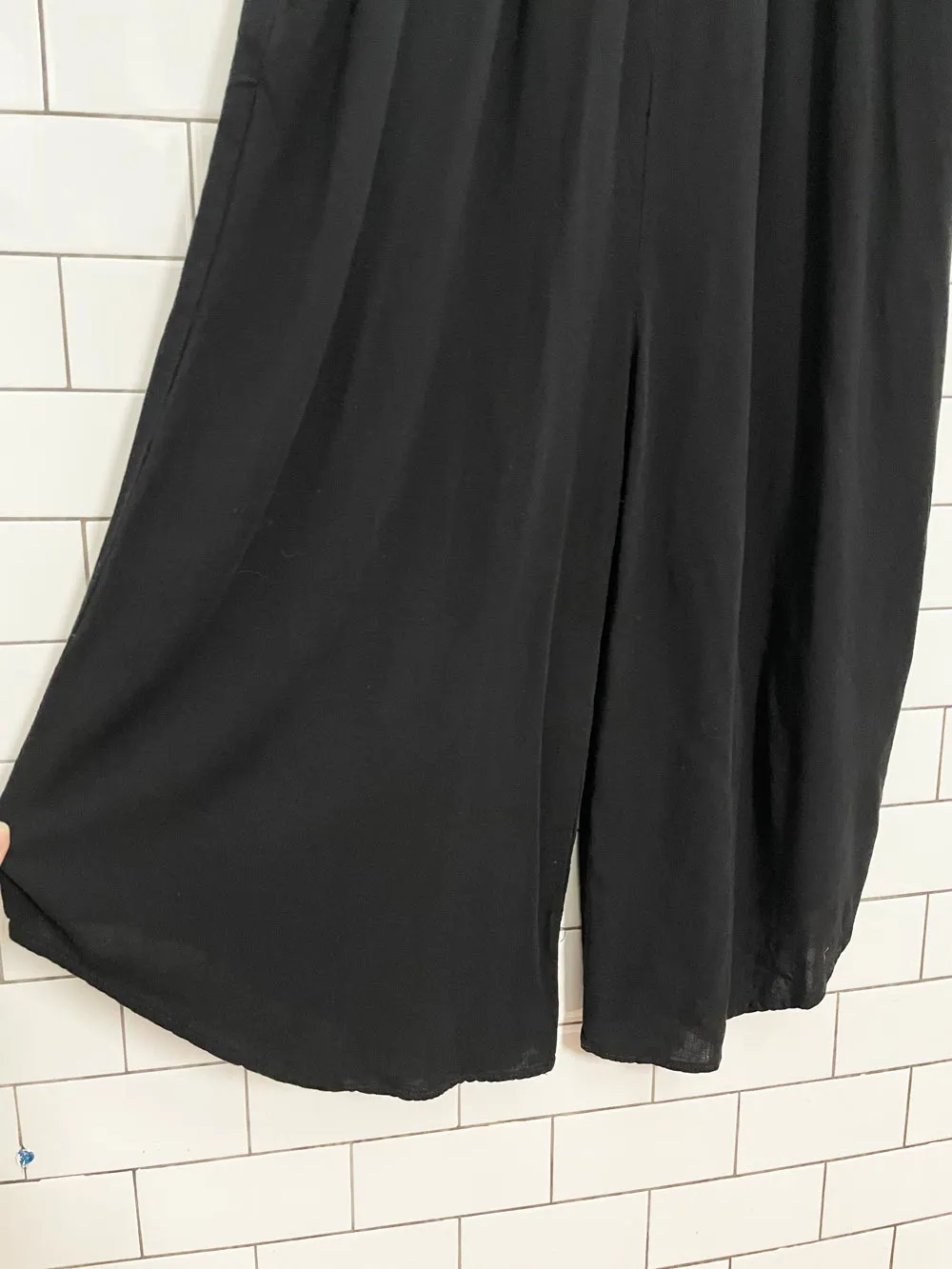 shinestar wide leg lounge jumpsuit sold by Good Market Thrift Store product image thumbnail 3