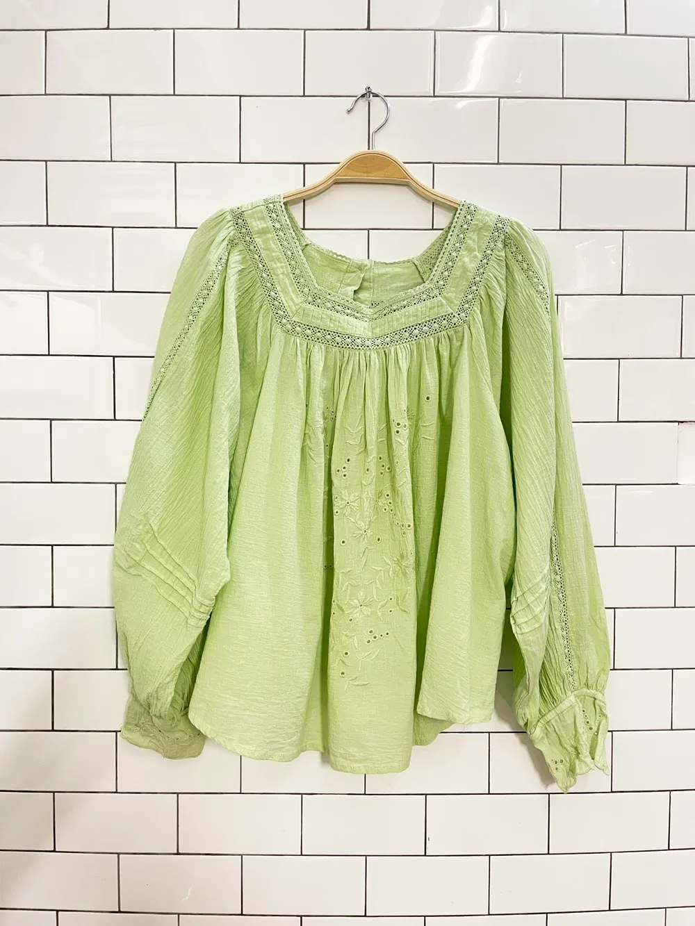liv los angeles boho balloon sleeve blouse sold by Good Market Thrift Store
