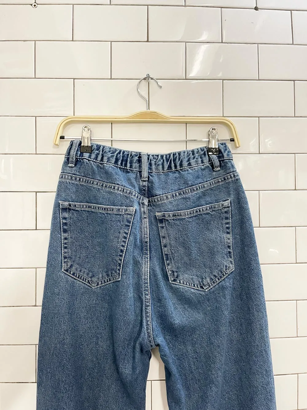 pull & bear high rise mom jeans sold by Good Market Thrift Store product image thumbnail 2