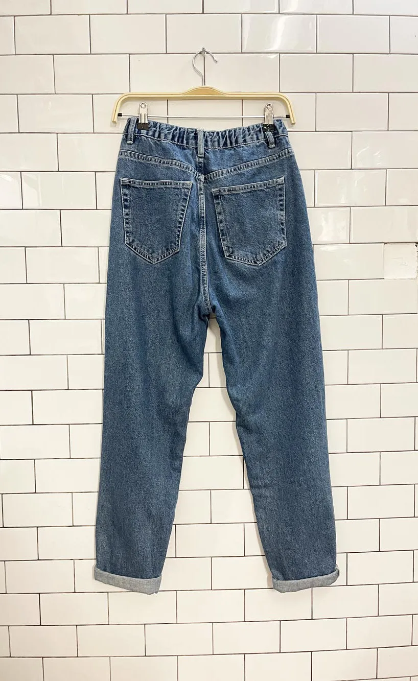 pull & bear high rise mom jeans sold by Good Market Thrift Store product image thumbnail 4