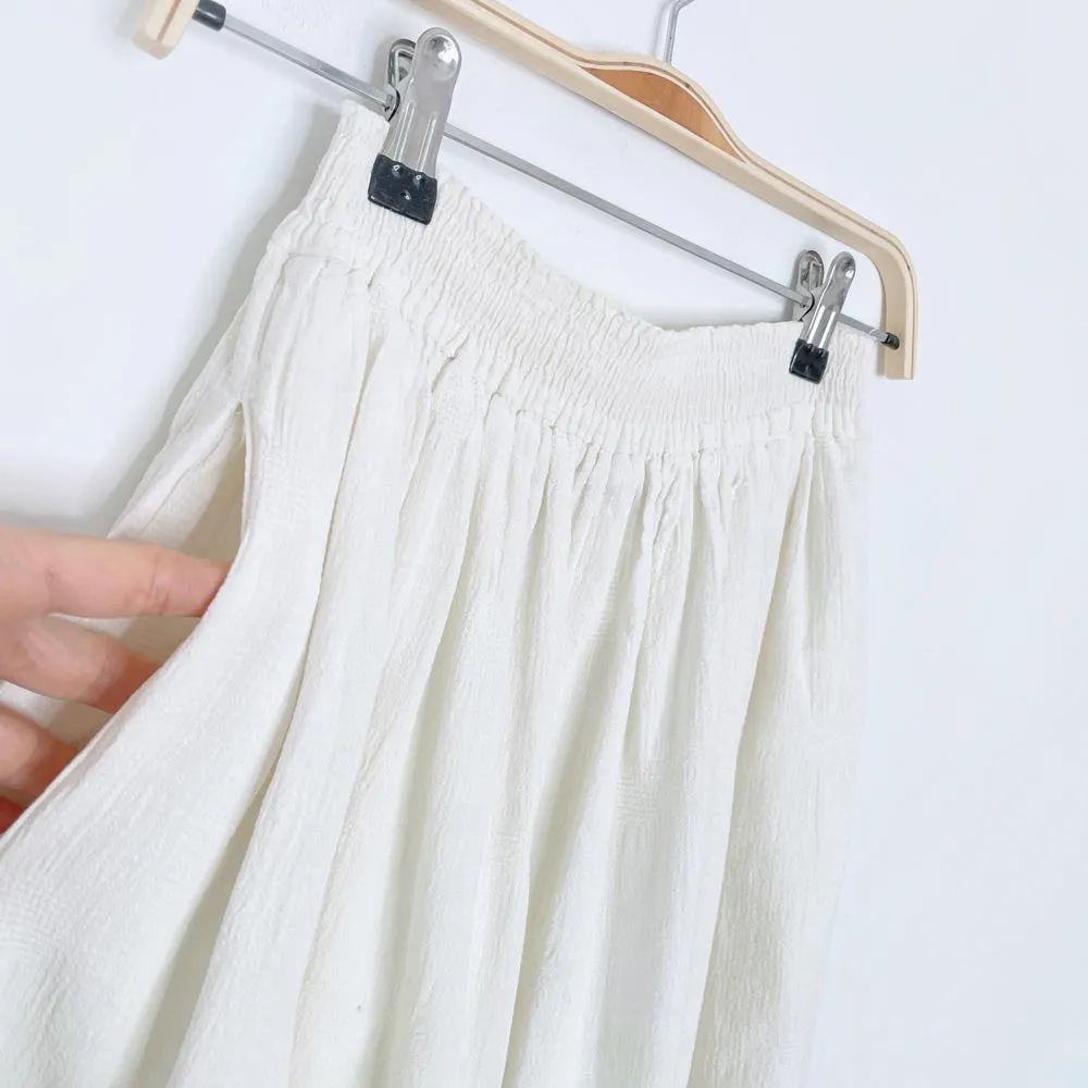 vintage rodier textured sun wide leg crop pants sold by Good Market Thrift Store product image thumbnail 3