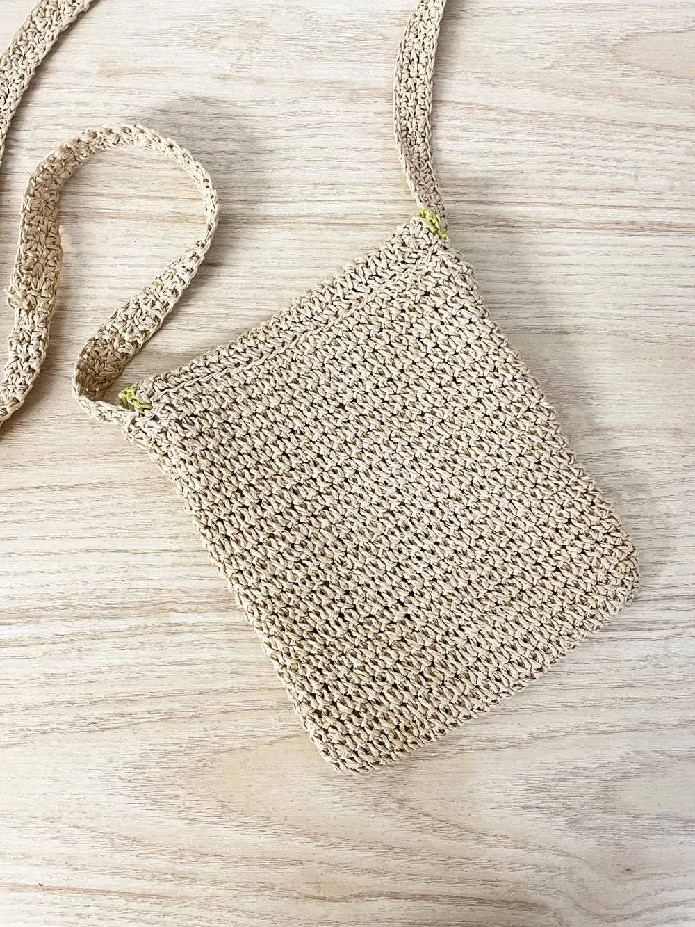 vintage straw floral crossbody bag sold by Good Market Thrift Store product image thumbnail 5