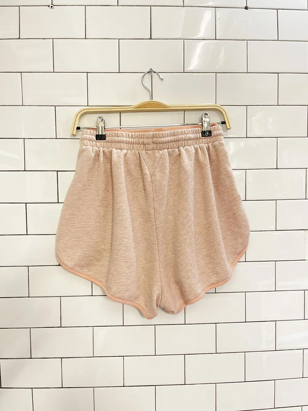 gymshark vital seamless 2 sweat short sold by Good Market Thrift Store product image thumbnail 3