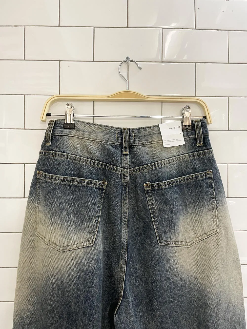 nwt JJIM korean baggy leg jeans sold by Good Market Thrift Store product image thumbnail 2