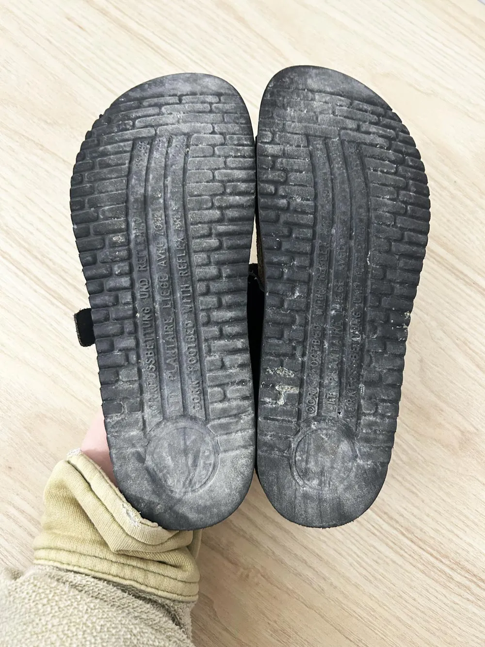 mephisto helen classic patent leather sandals sold by Good Market Thrift Store product image thumbnail 4