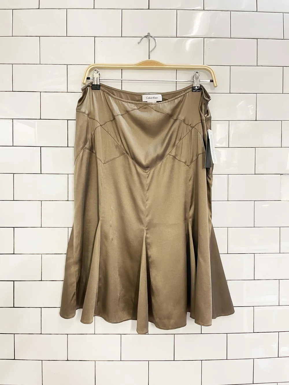 nwt calvin klein silk-blend tulip knee-length skirt sold by Good Market Thrift Store