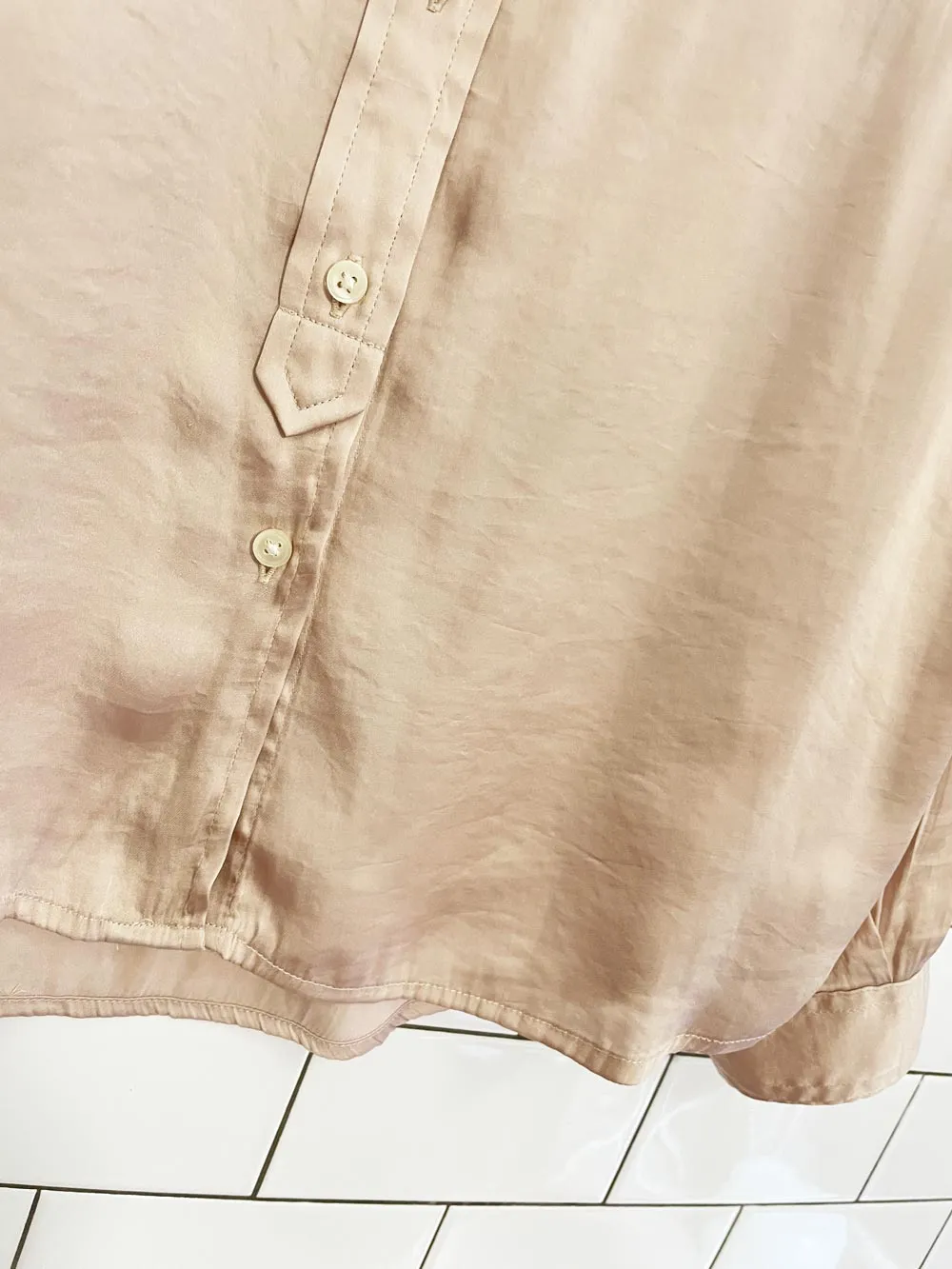 banana republic champane satin blouse sold by Good Market Thrift Store product image thumbnail 2