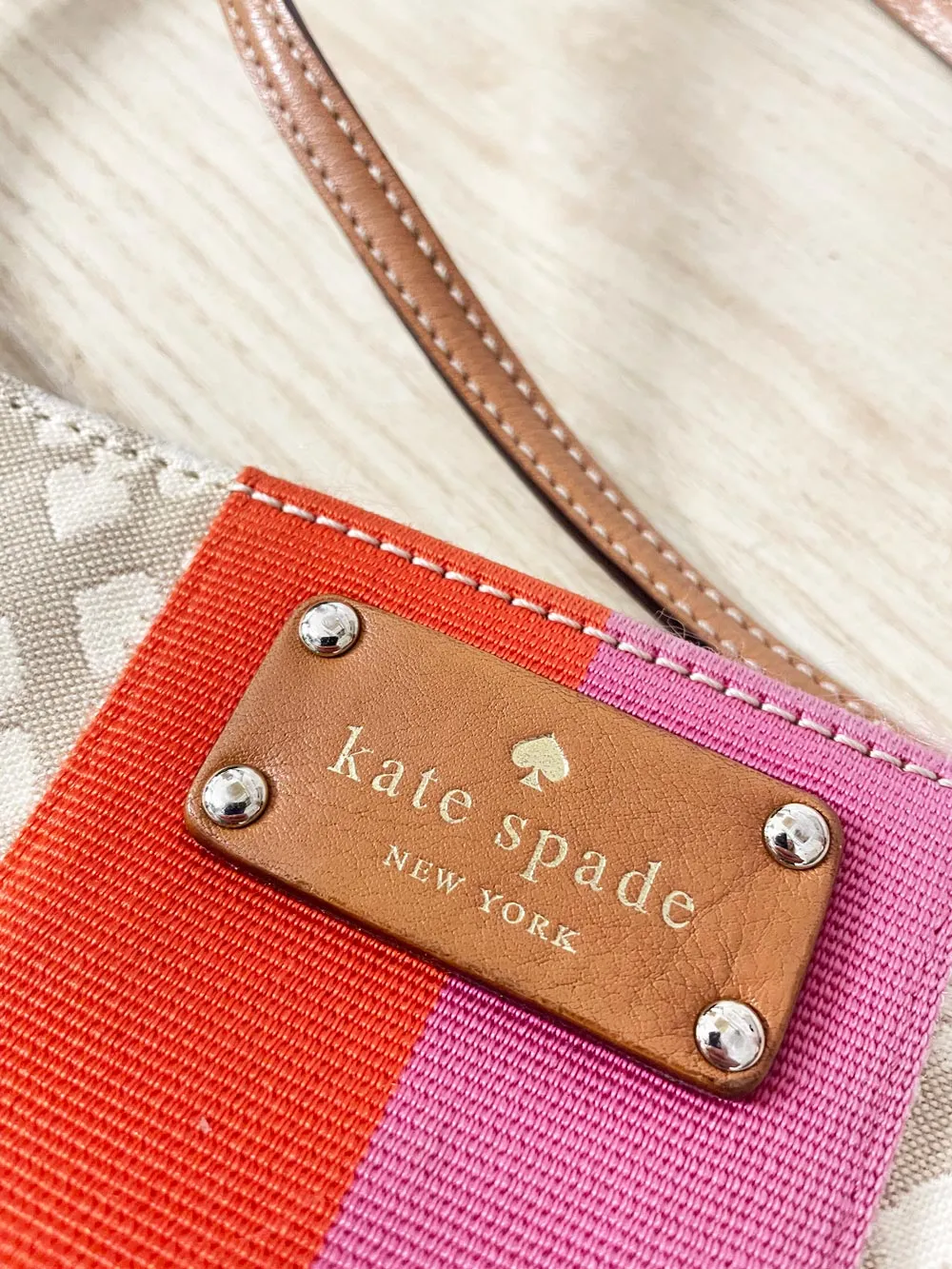 kate spade presley stripe crossbody bag sold by Good Market Thrift Store product image thumbnail 2