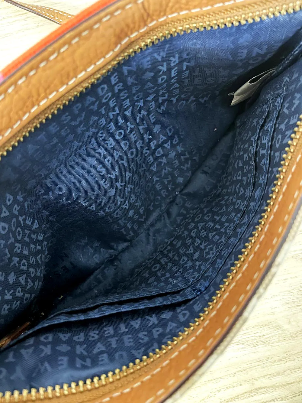 kate spade presley stripe crossbody bag sold by Good Market Thrift Store product image thumbnail 5