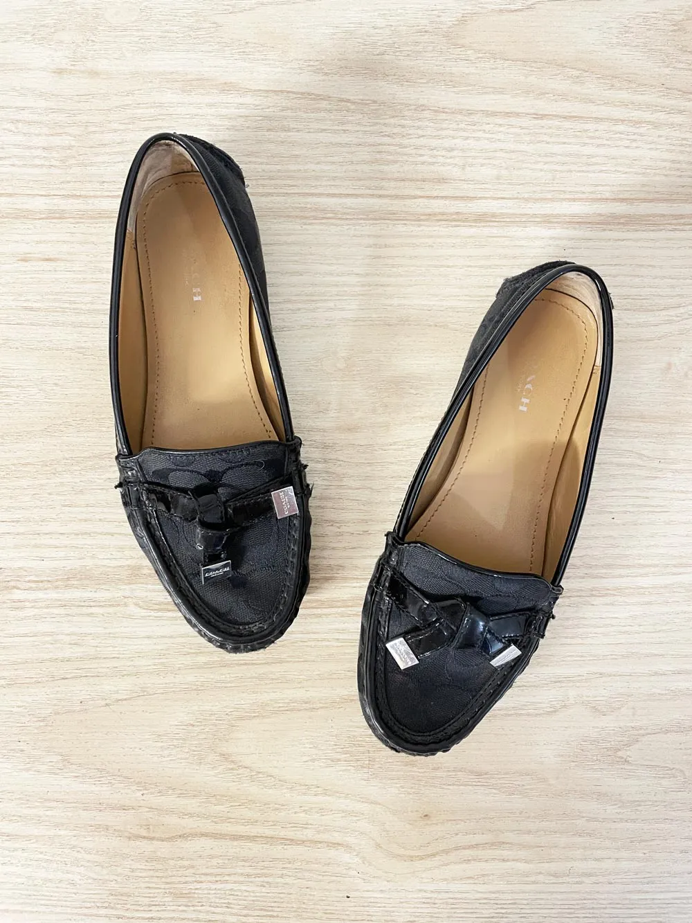 coach frida signature print loafer with patent bow sold by Good Market Thrift Store