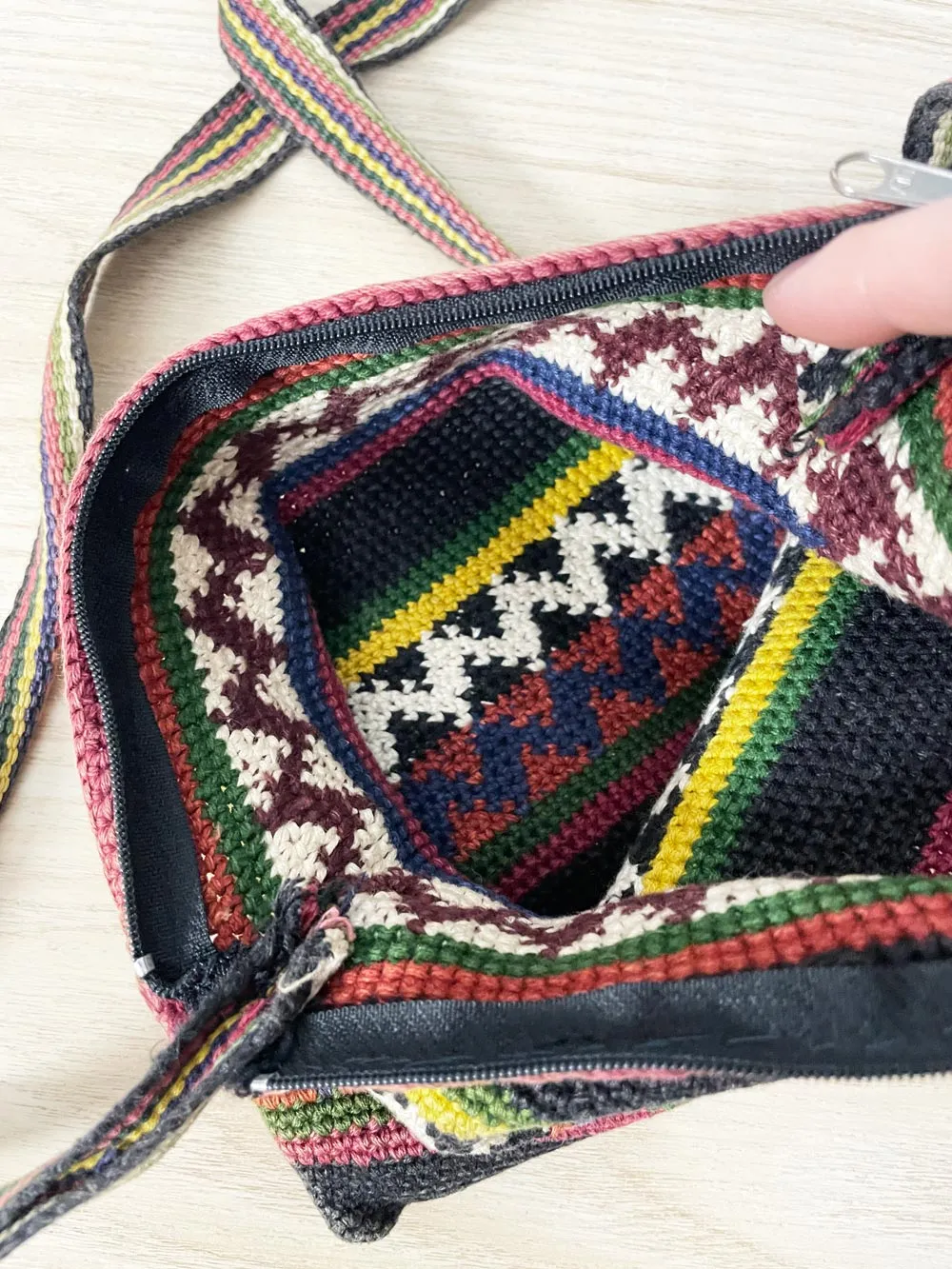 vintage 90s woven boho crossbody bag sold by Good Market Thrift Store product image thumbnail 3