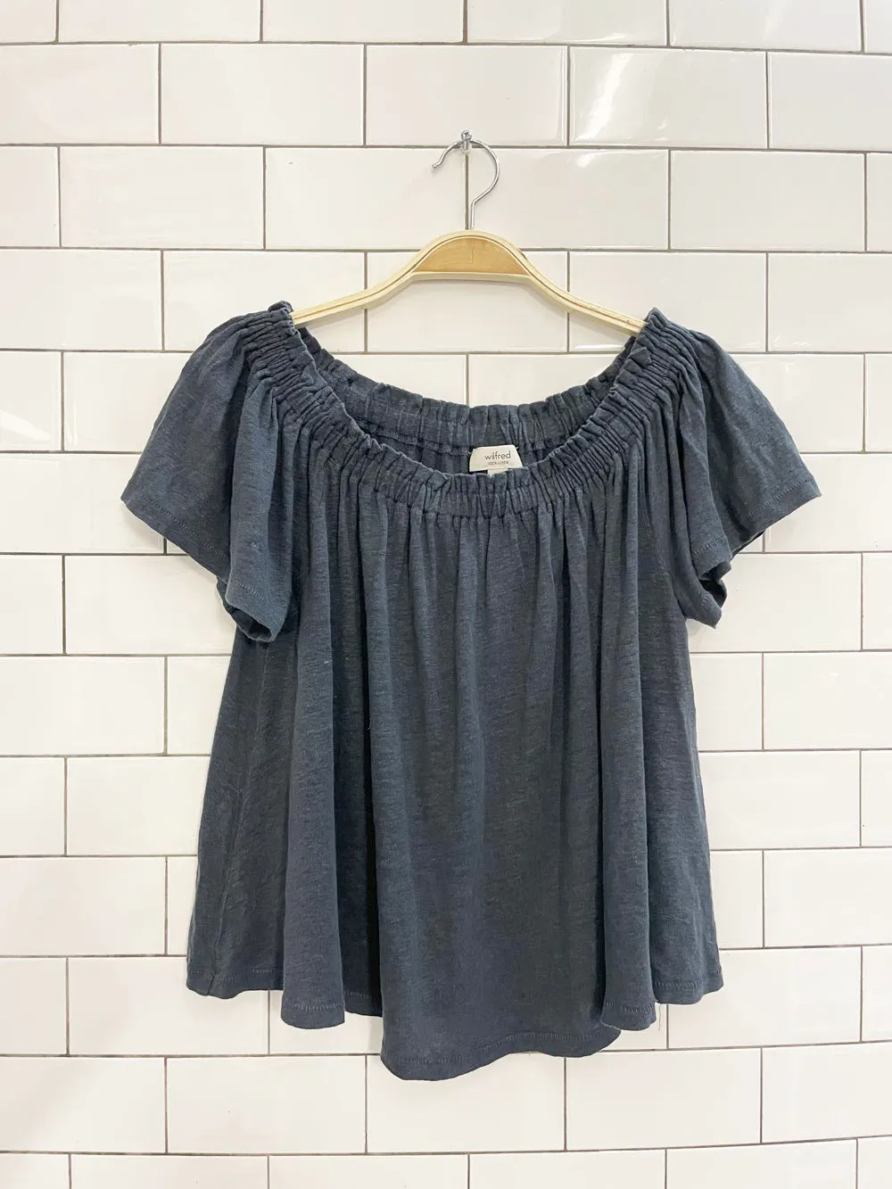 wilfred 100% linen sarte off shoulder top sold by Good Market Thrift Store