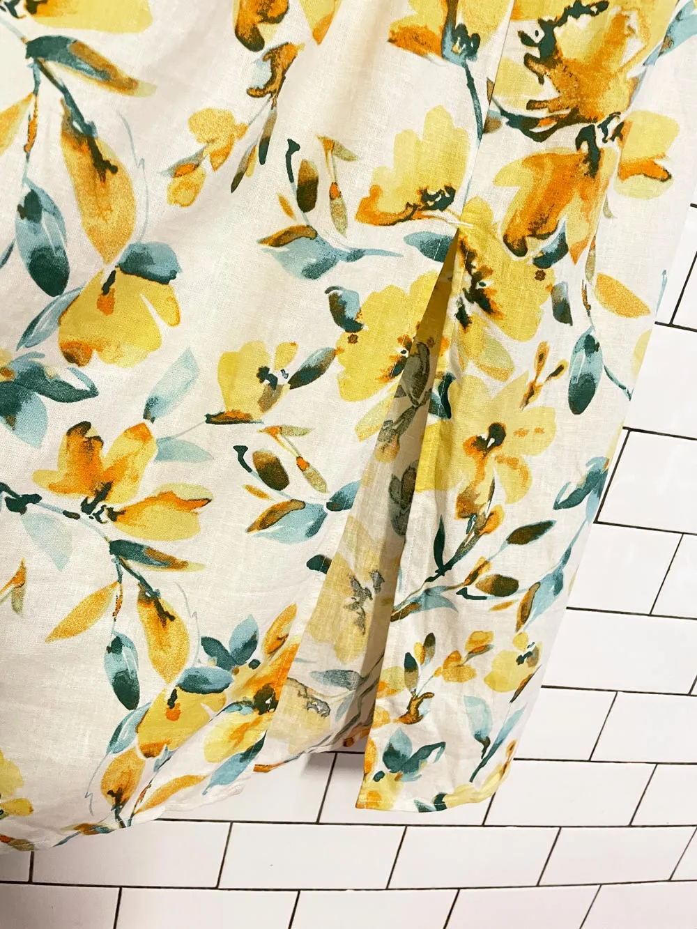 nwt gap linen-blend smocked floral midi dress sold by Good Market Thrift Store product image thumbnail 4