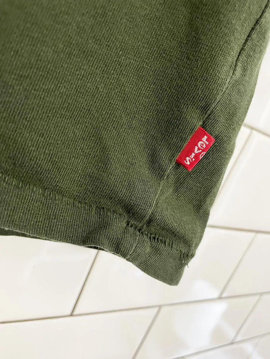 levi's california golden state muscle tee sold by Good Market Thrift Store product image thumbnail 2