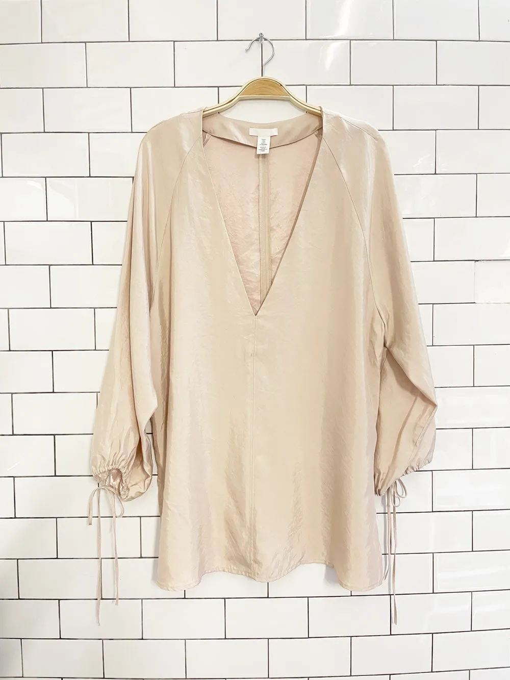 h&m 2025 champagne satin deep v balloon sleeve oversized blouse sold by Good Market Thrift Store
