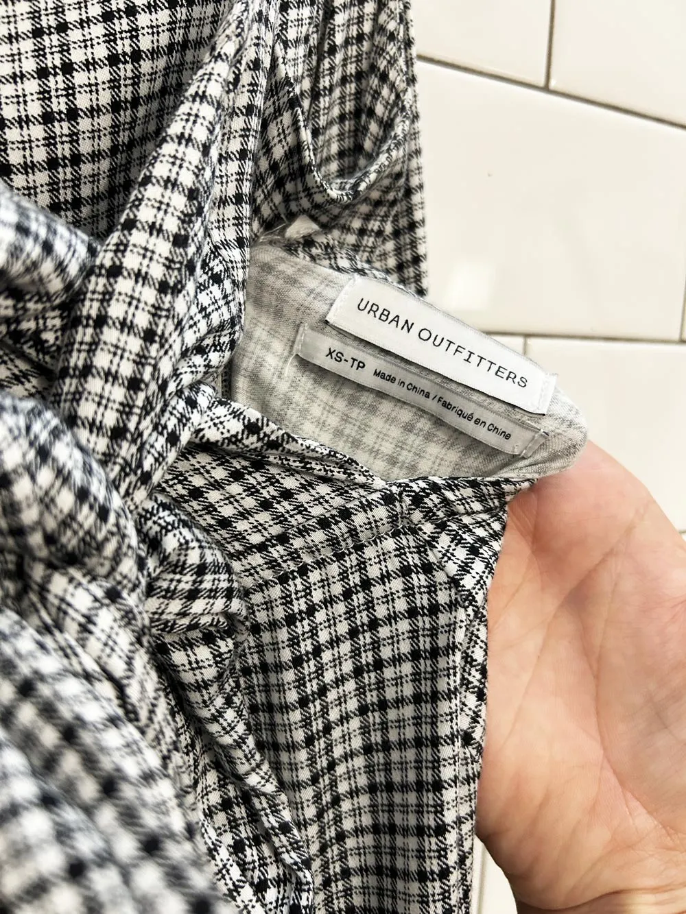 UO layla check straight-neck tie-back midi dress sold by Good Market Thrift Store product image thumbnail 2