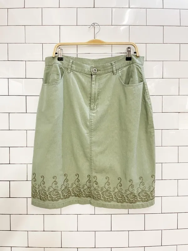 vintage 00s bill blass linen-blend embroidered knee-length skirt sold by Good Market Thrift Store