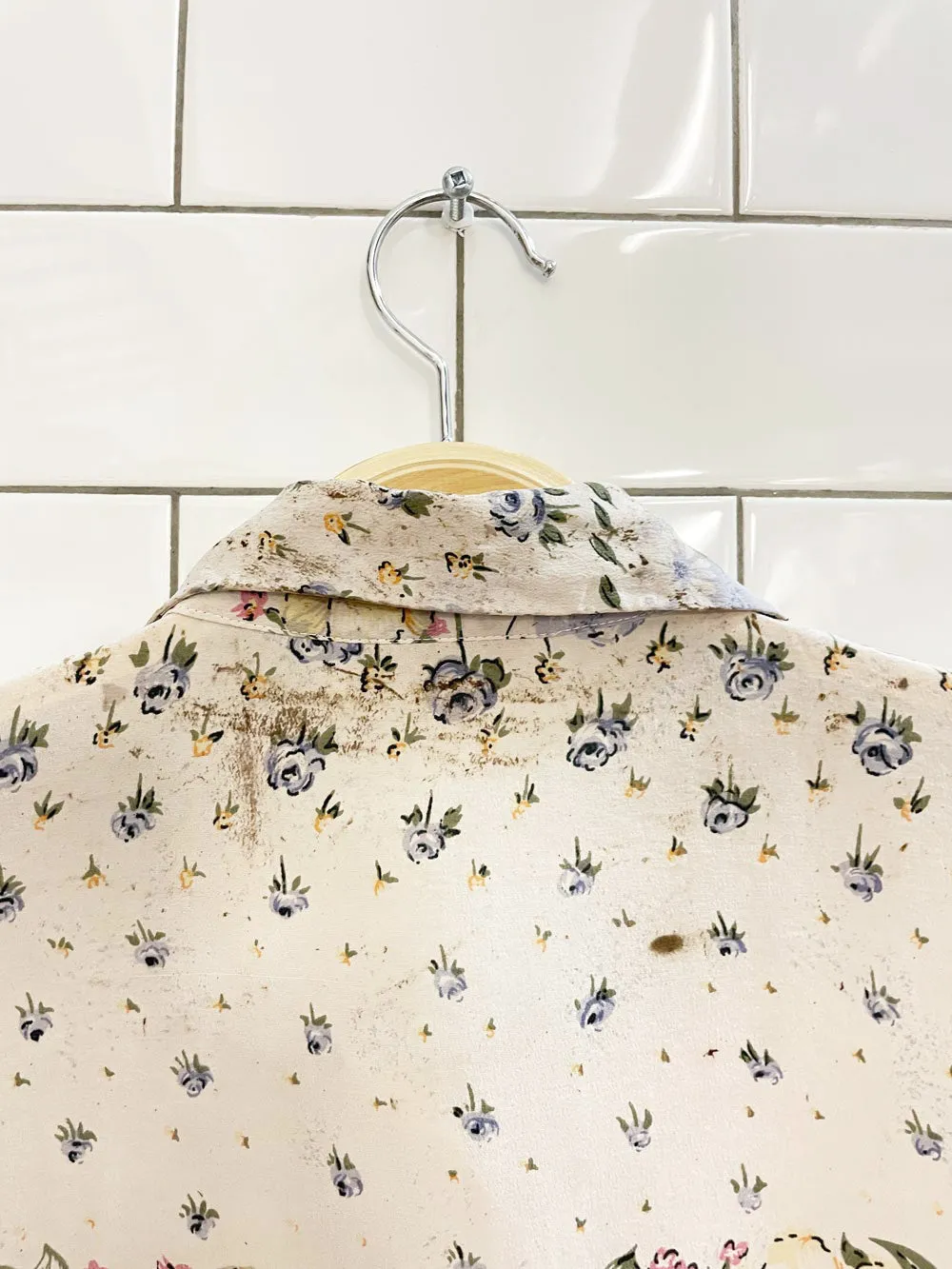 rework x vintage everalp 100% silk floral crochet patch blouse sold by Good Market Thrift Store product image thumbnail 5