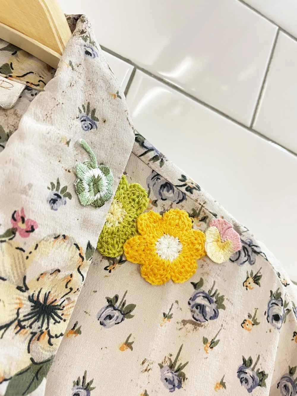 rework x vintage everalp 100% silk floral crochet patch blouse sold by Good Market Thrift Store product image thumbnail 2