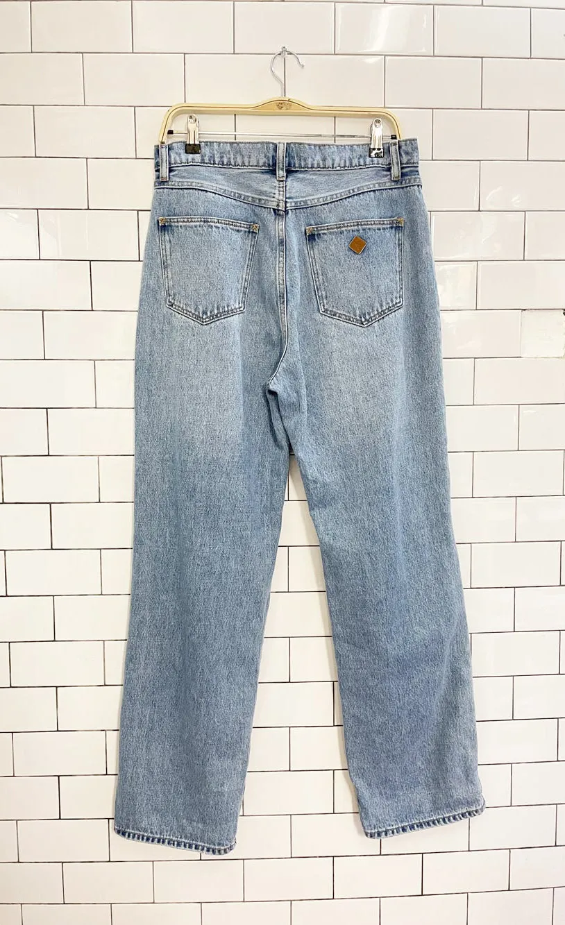 abrand a slouch baggy jeans | revolve | urban outfitters sold by Good Market Thrift Store product image thumbnail 4