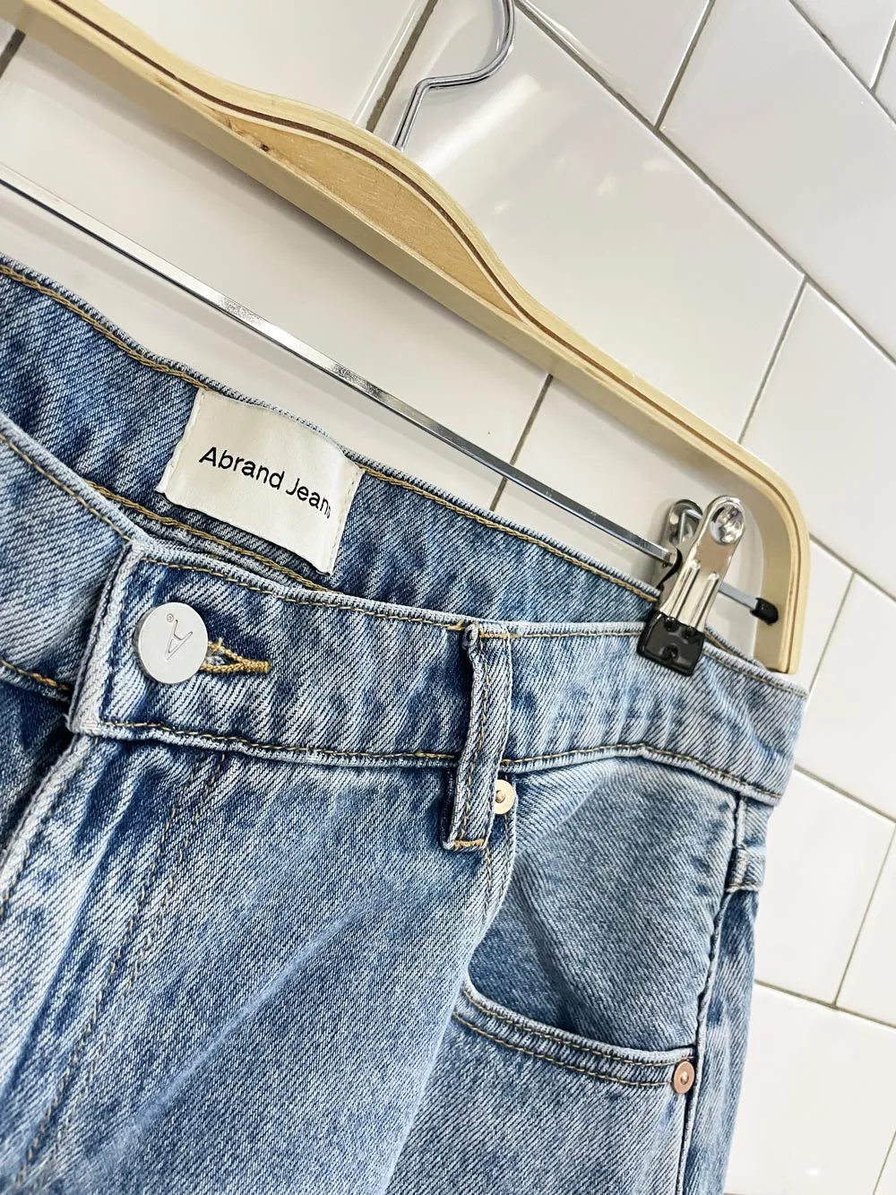 abrand a slouch baggy jeans | revolve | urban outfitters sold by Good Market Thrift Store product image thumbnail 3