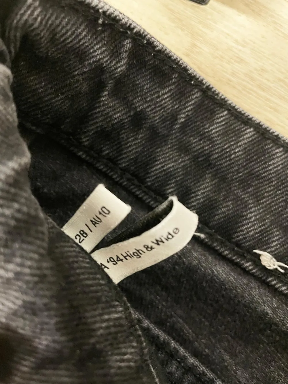 abrand a 94 high and wide baggy jeans | revolve | urban outfitters sold by Good Market Thrift Store product image thumbnail 5