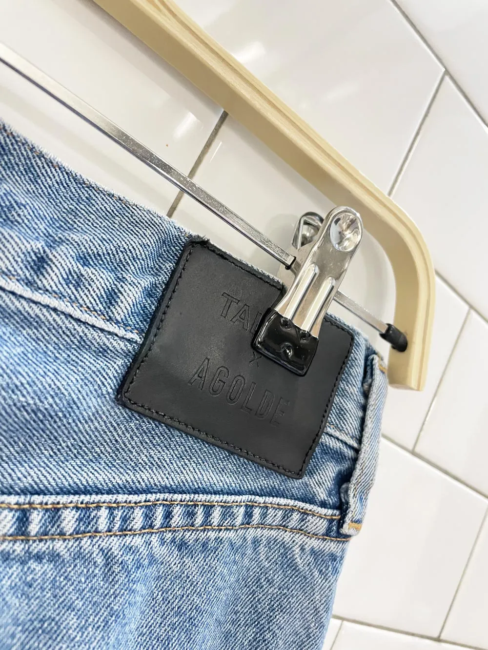 talula x agolde slouched peg jeans | aritzia sold by Good Market Thrift Store product image thumbnail 3