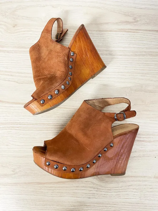 lucky brand boho studded wooden wedge leather sandals sold by Good Market Thrift Store