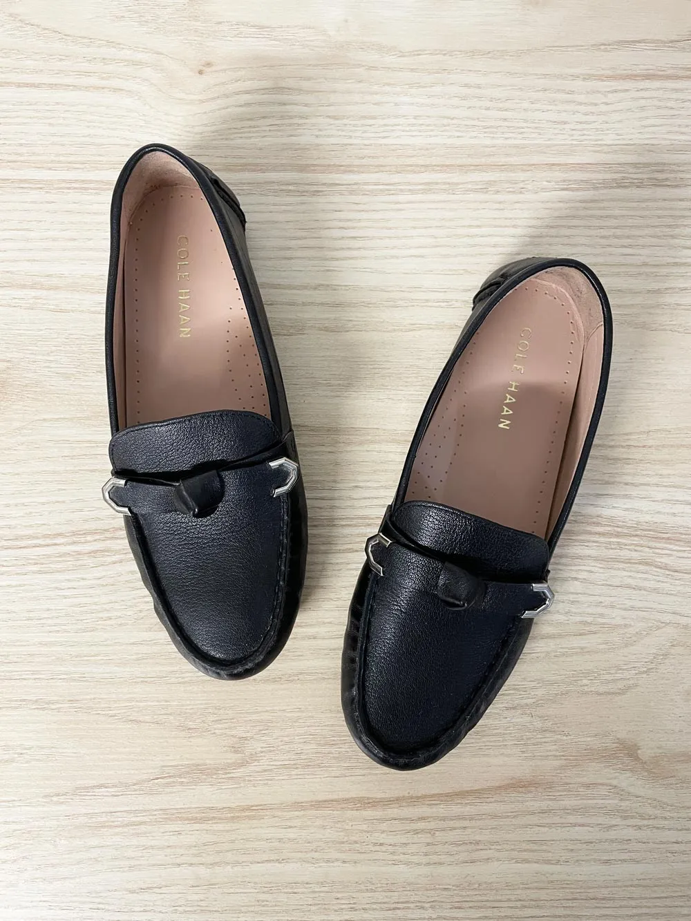 cole haan evelyn bow leather driving loafer sold by Good Market Thrift Store