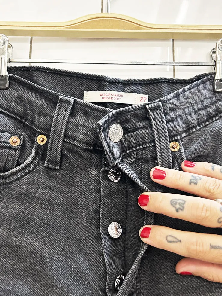 levi's wedgie straight leg jeans sold by Good Market Thrift Store product image thumbnail 4