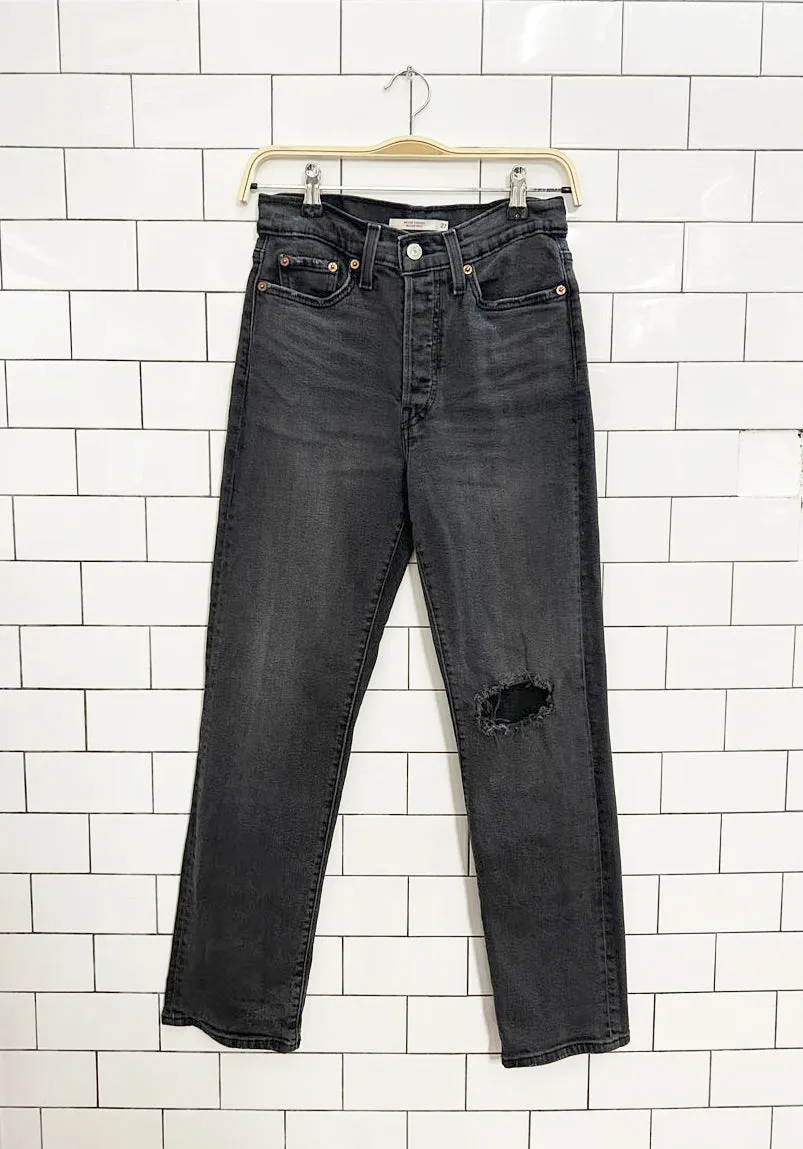 levi's wedgie straight leg jeans sold by Good Market Thrift Store product image thumbnail 3