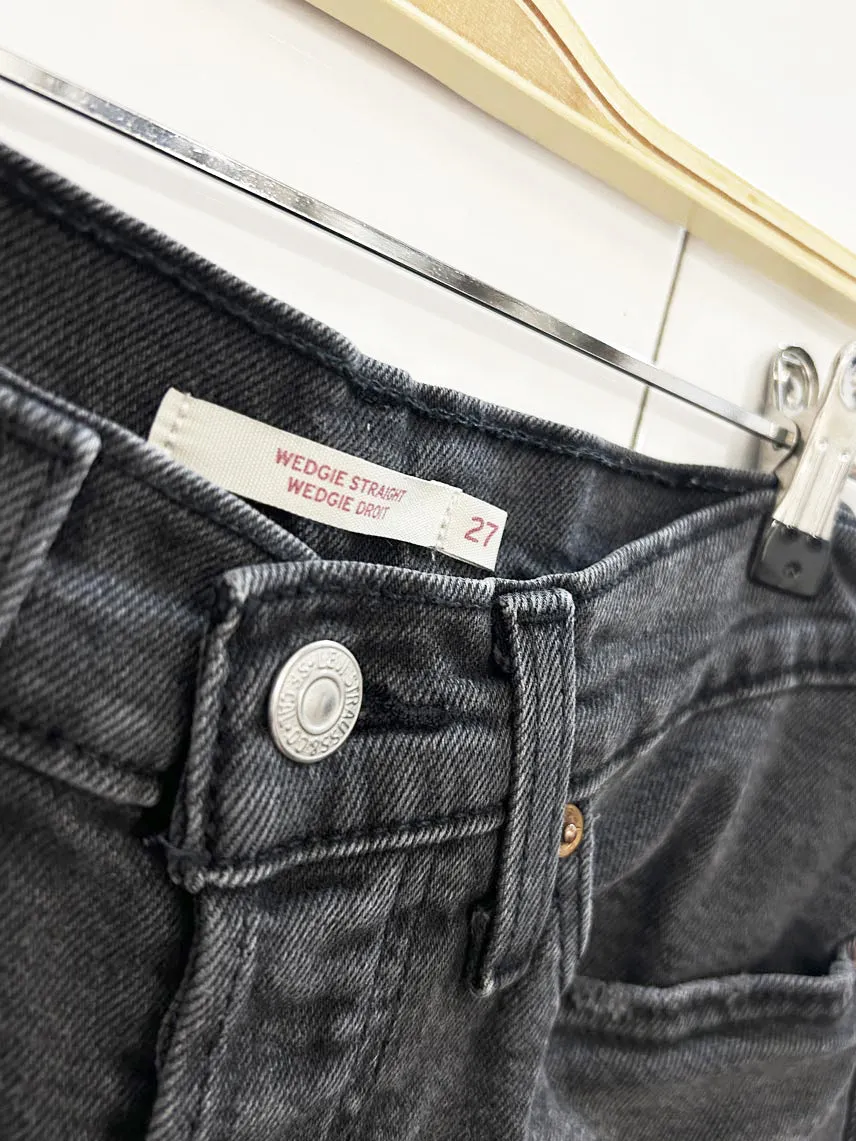 levi's wedgie straight leg jeans sold by Good Market Thrift Store product image thumbnail 2