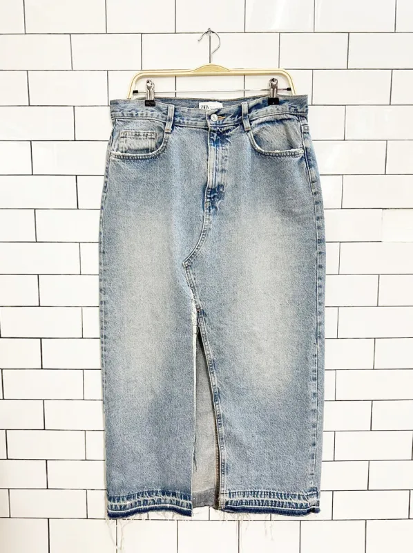 zara front slit light denim midi skirt sold by Good Market Thrift Store