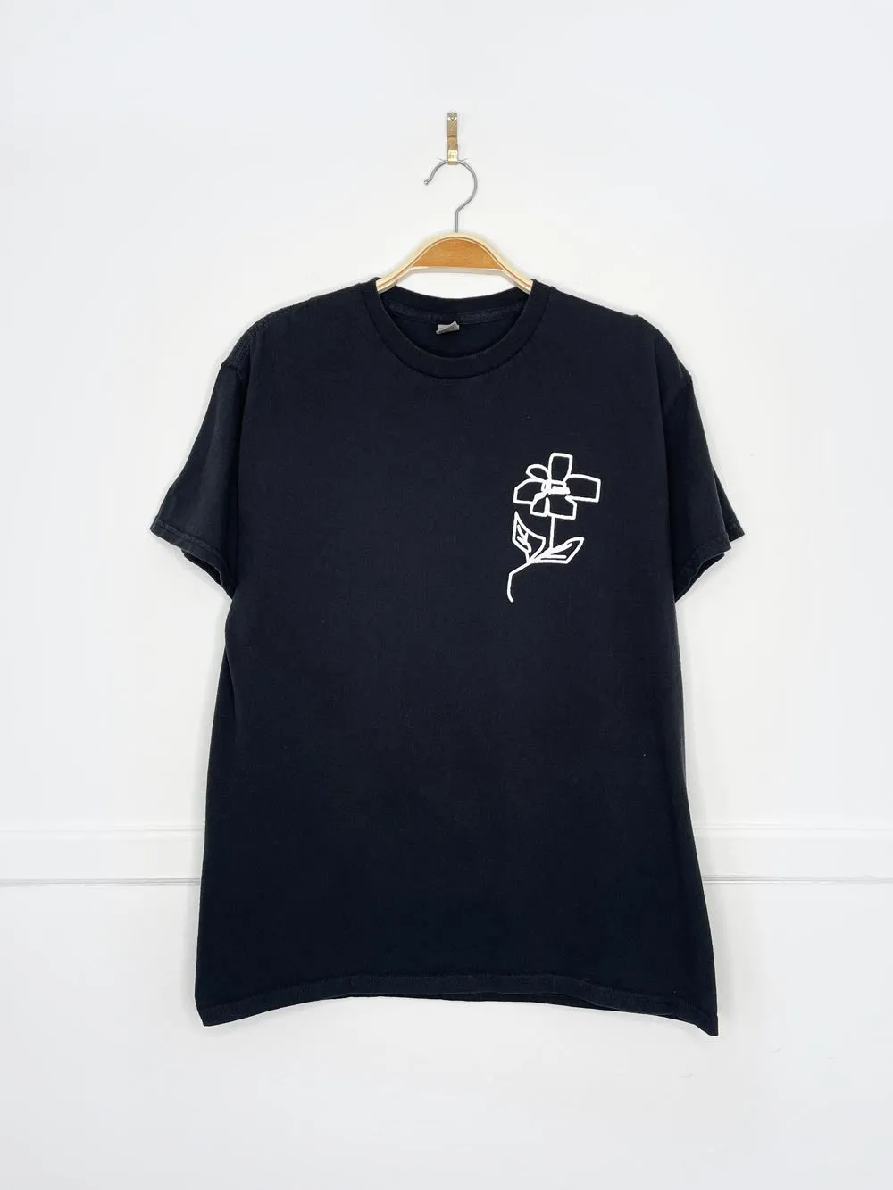 oh wonder 2022 US/CAN tour tee sold by Good Market Thrift Store