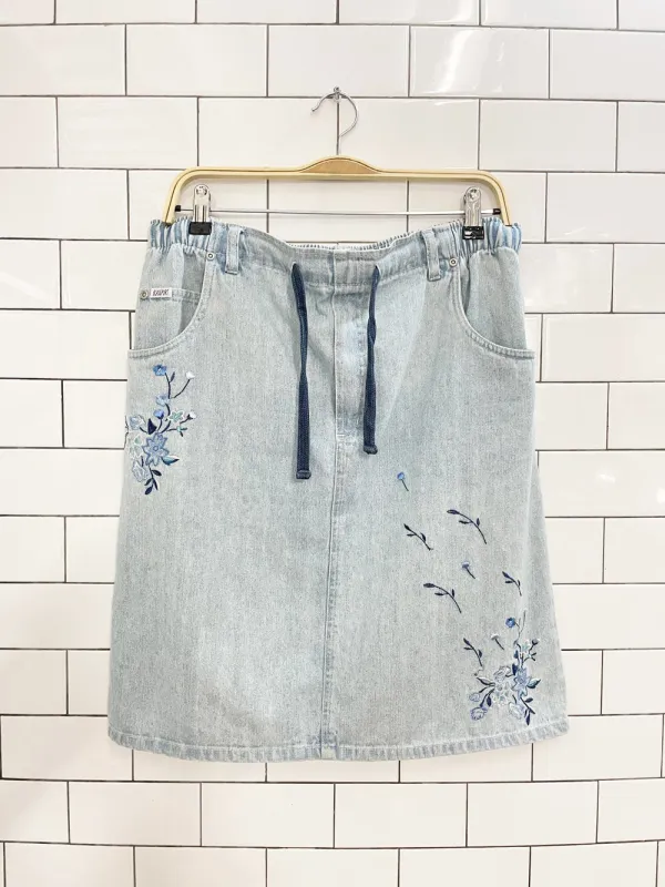 vintage 00s bill blass sport denim skirt sold by Good Market Thrift Store