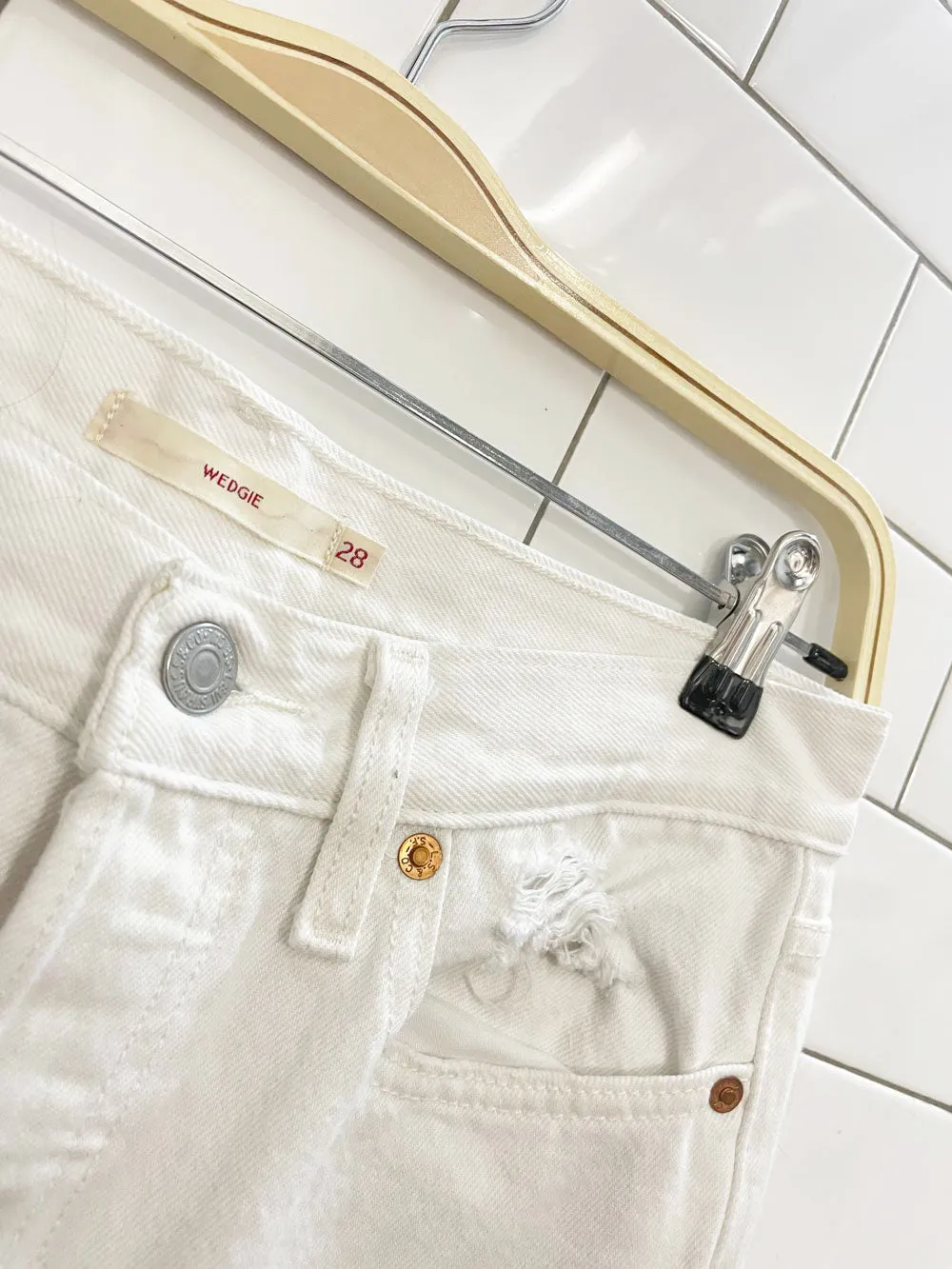 levi's wedgie straight leg distressed jeans sold by Good Market Thrift Store product image thumbnail 2