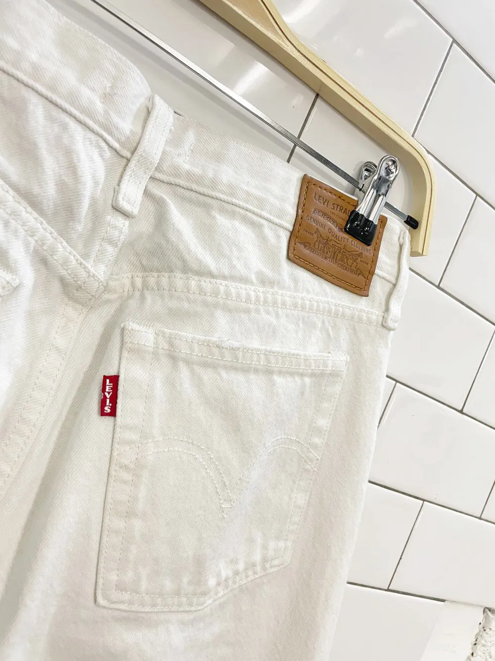 levi's wedgie straight leg distressed jeans sold by Good Market Thrift Store product image thumbnail 3