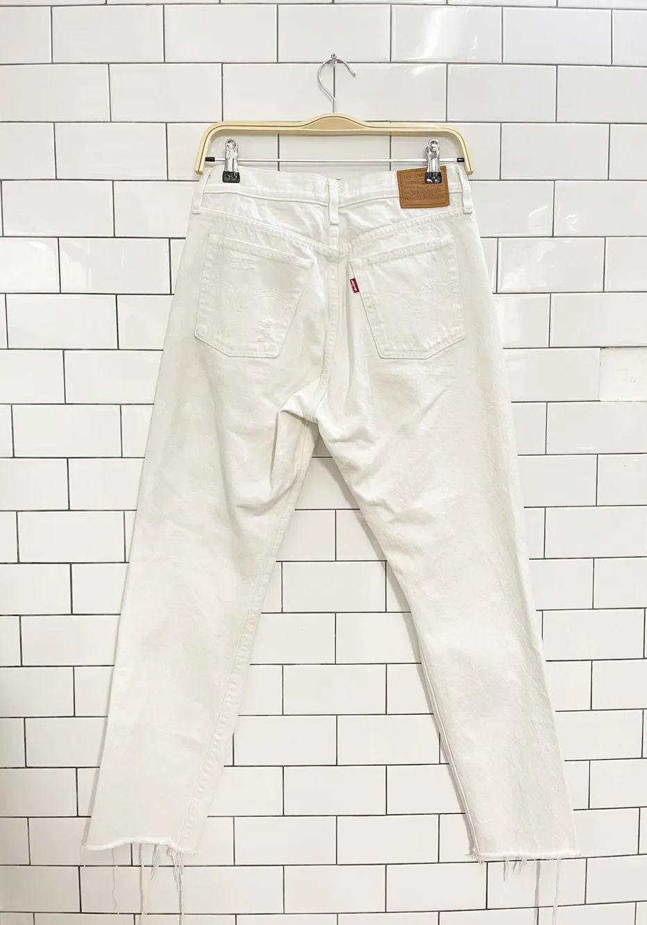 levi's wedgie straight leg distressed jeans sold by Good Market Thrift Store product image thumbnail 4